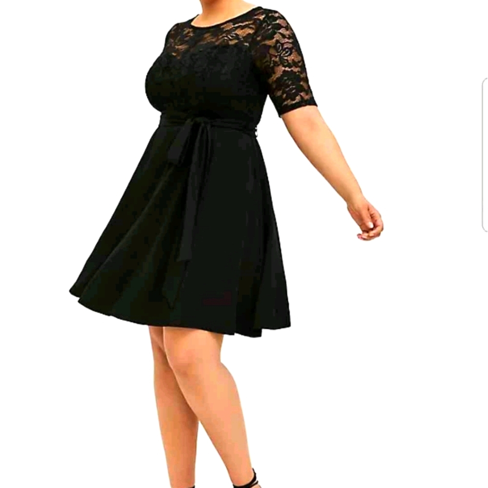 Torrid Black Ponte & Lace Overlay Self Tie Skater